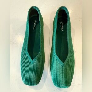 NWOB Vivaia Square-Toe V-Cut Flats (Margot™ 2.0) Forest Green 10.5 41.5